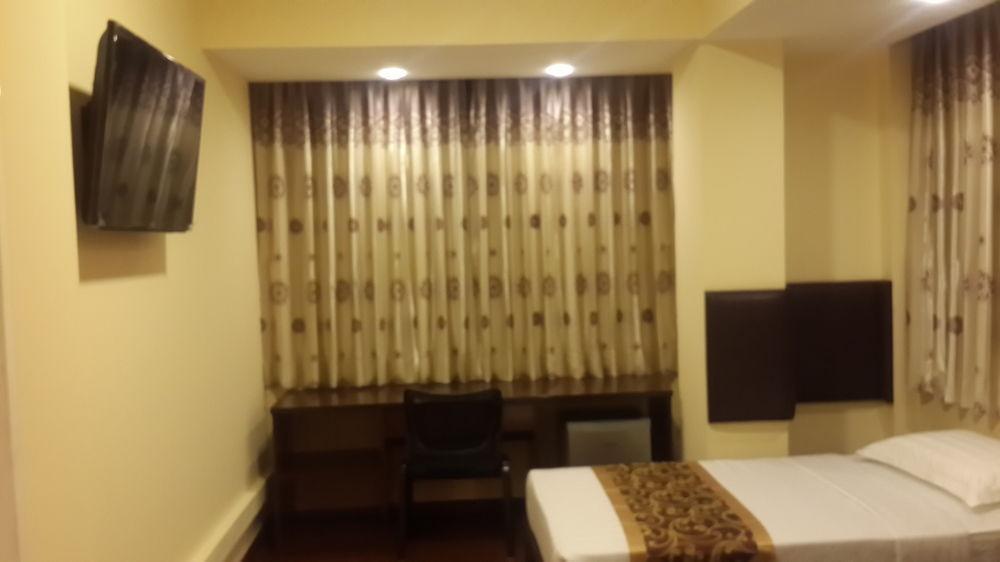 Grace Treasure Hotel Γιανγκόν Εξωτερικό φωτογραφία