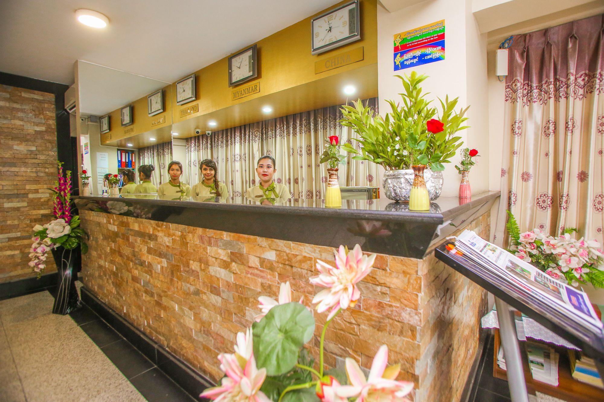 Grace Treasure Hotel Γιανγκόν Εξωτερικό φωτογραφία