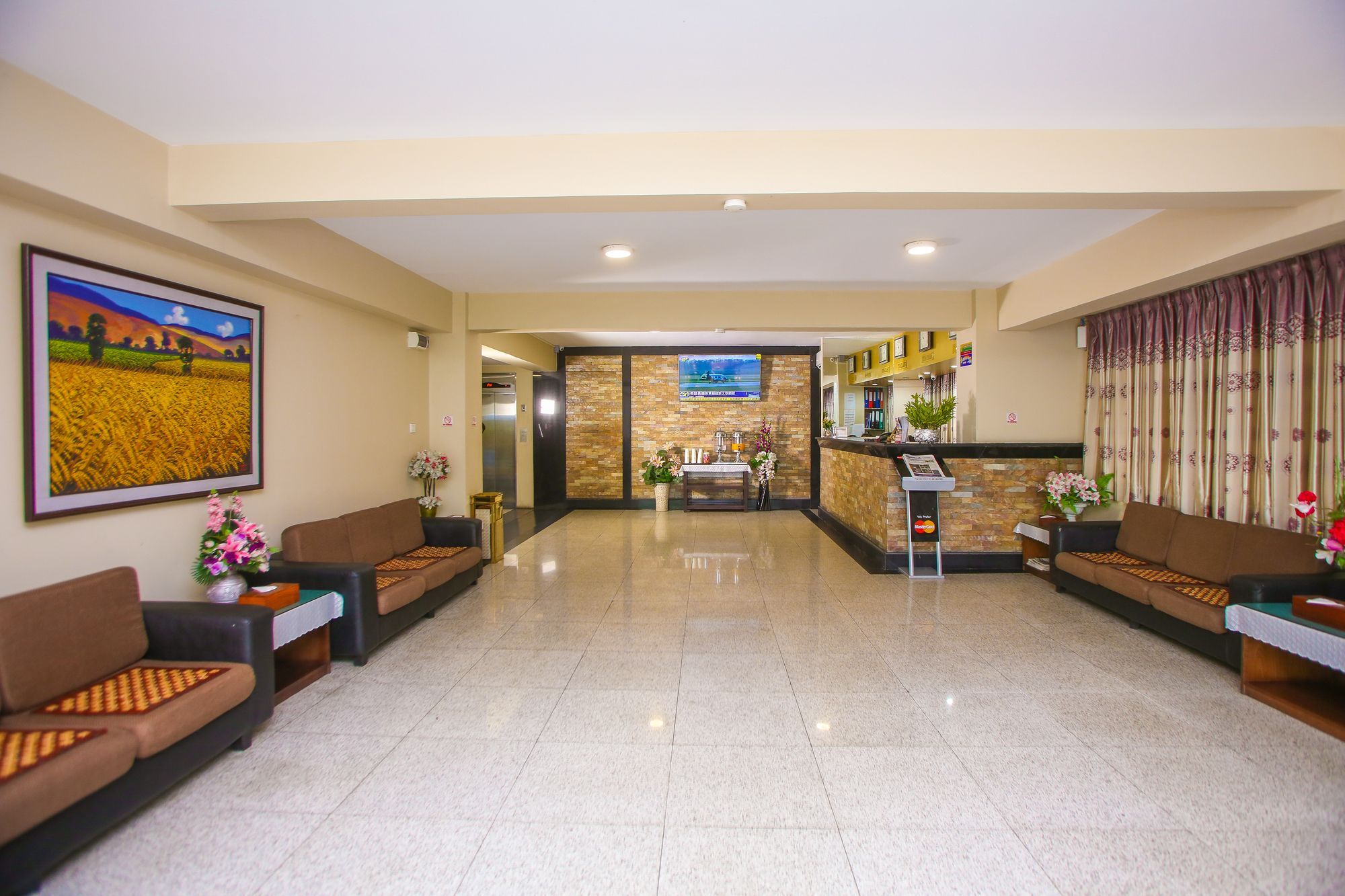 Grace Treasure Hotel Γιανγκόν Εξωτερικό φωτογραφία
